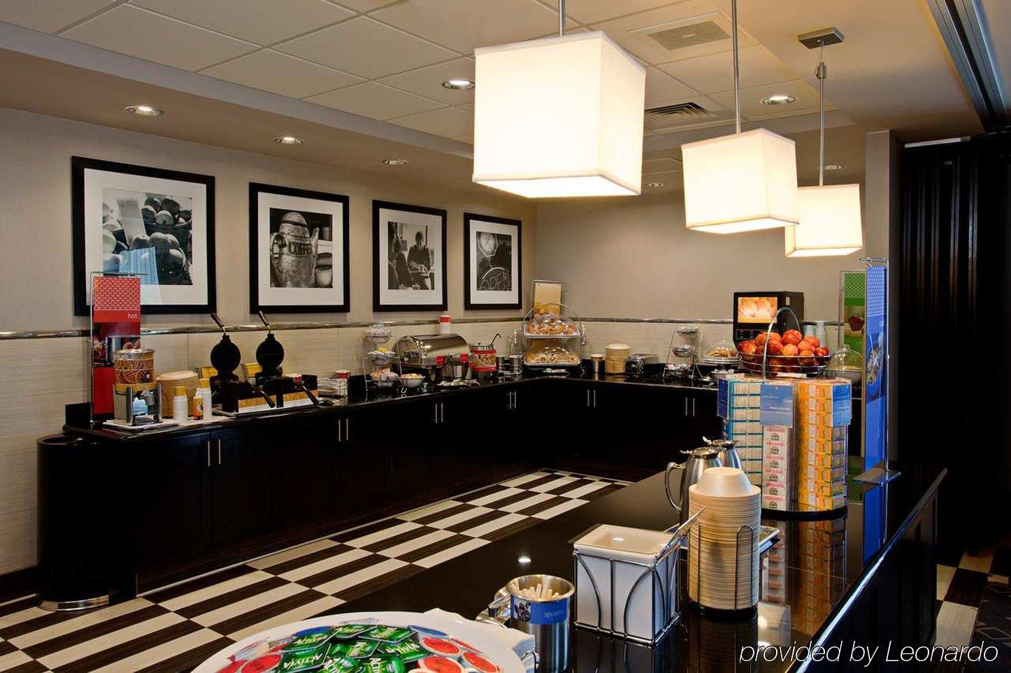 Hampton Inn & Suites San Diego-Poway Restoran gambar